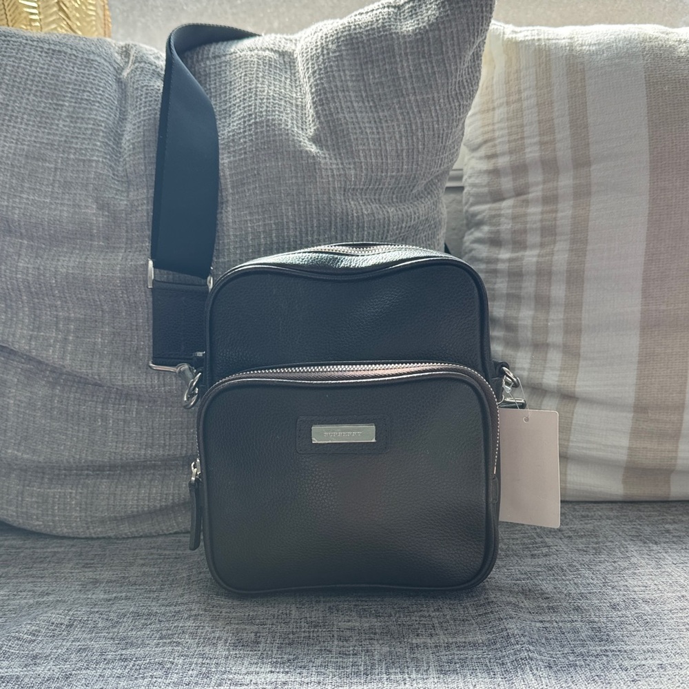 Burberry Brown Leather Messenger Bag Crossbody/ Shoulder Bag